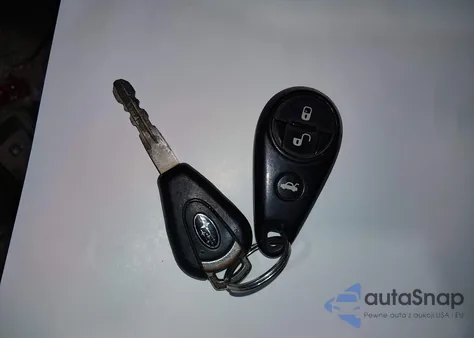 2006 Subaru Outback 3.0R из США, поврежденный, VIN 4S4BP84C164333151